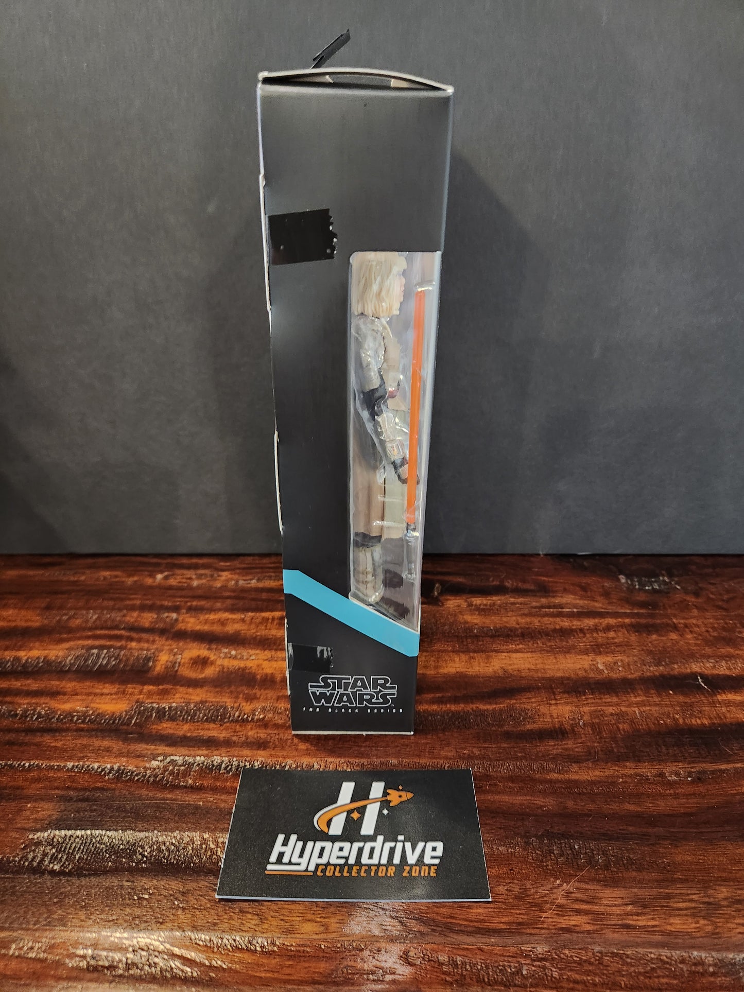 Star Wars: The Black Series Ahsoka Shin Hati (Orange Lightsaber) Hasbro