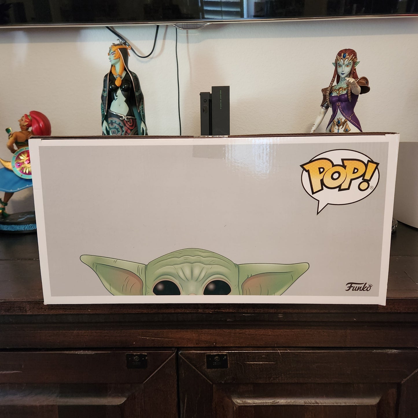Star Wars The Mandalorian The Child 10-inch Funko PoP Vinyl Figure #369 Funko