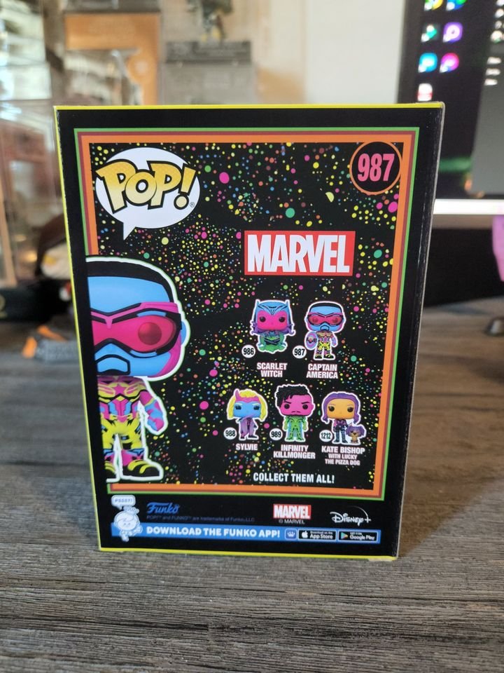 Funko PoP Marvel The Falcon & the Winter Soldier Captain America Blacklight Funko