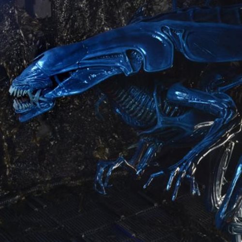 Aliens Xenomorph Queen Ultra-Deluxe Action Figure - Hyperdrive Collector Zone