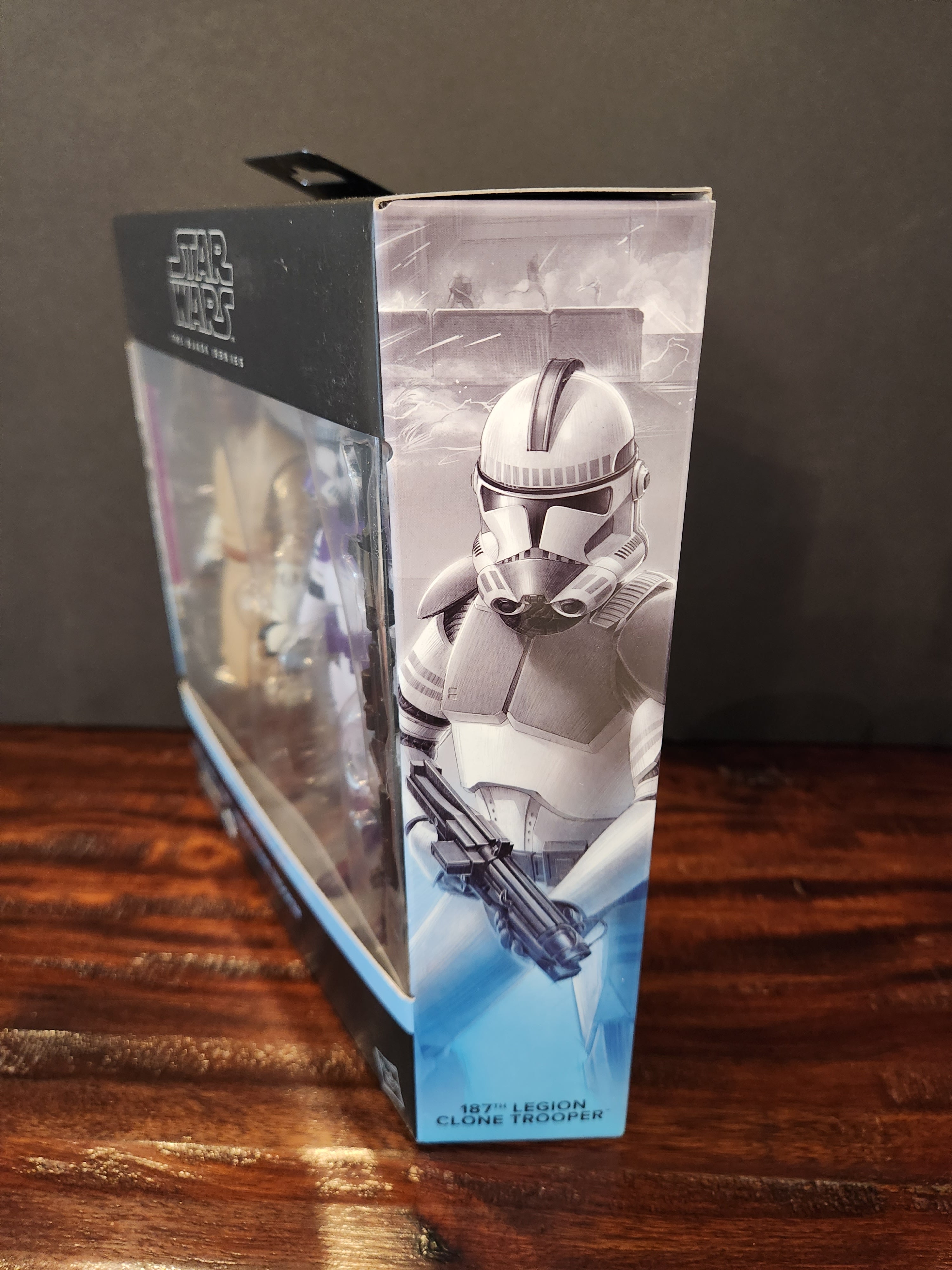 Star Wars: The Black Series Mace Windu & 187th Legion Clone Trooper –  Hyperdrive Collector Zone