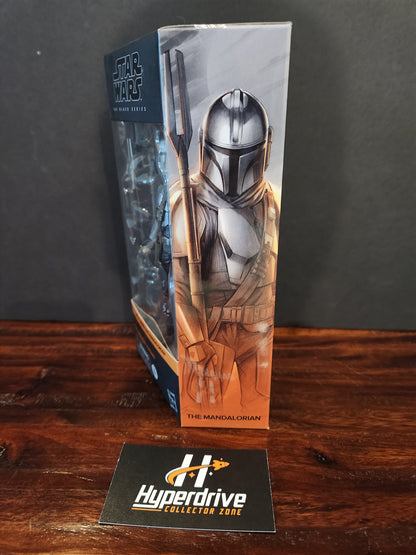 Star Wars: The Black Series The Mandalorian (Beskar Armor) Hasbro