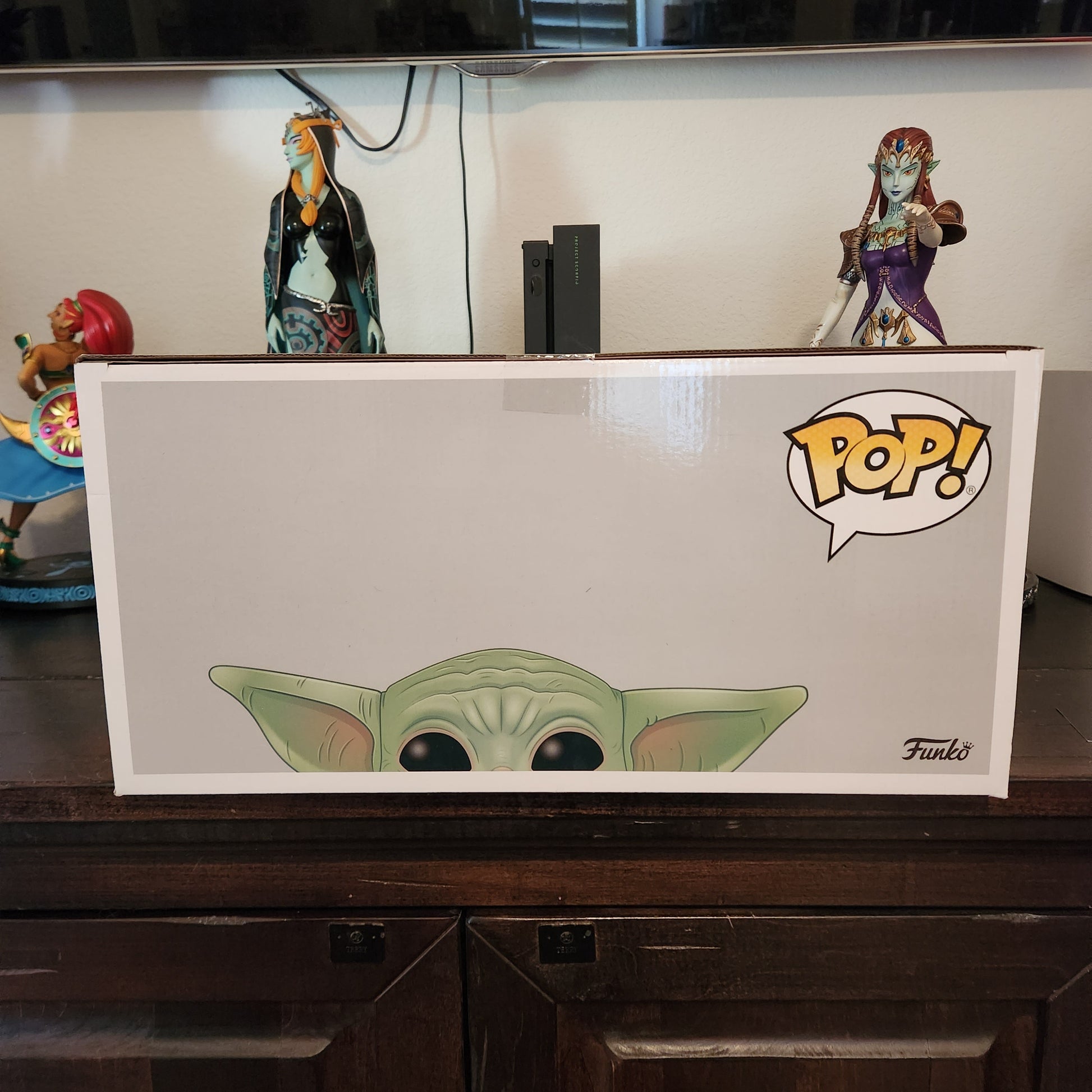 Star Wars The Mandalorian The Child 10-inch Funko PoP Vinyl Figure #369 Funko