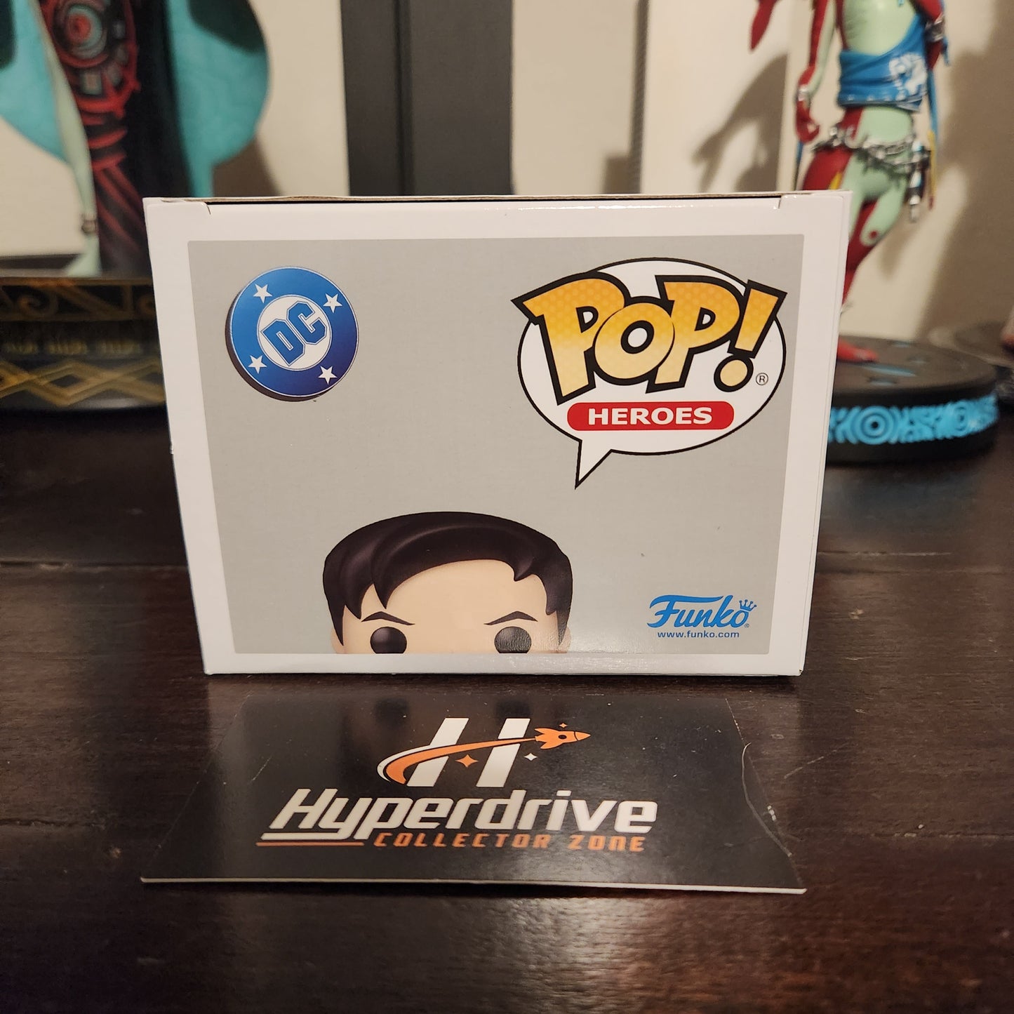 DC Batman Beyond Terry McGinnis Funko Pop Vinyl Figure #560 CHASE Funko