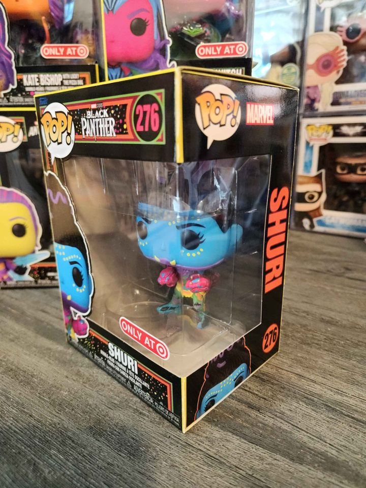 Black outlet panther blacklight Funko pop