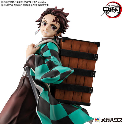 Demon Slayer: Kimetsu no Yaiba Tanjiro and Nezuko Kamado Brother and Sister Precious G.E.M. Series Statue Set MegaHouse Statues