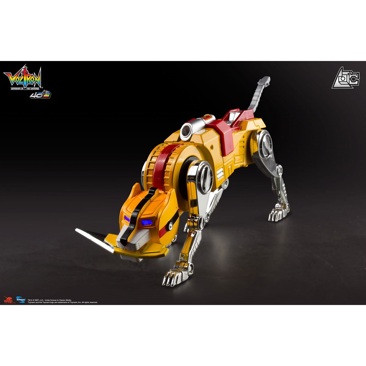 Voltron 40th Anniversary Gift Set with Light-Up Sound Base Toynami