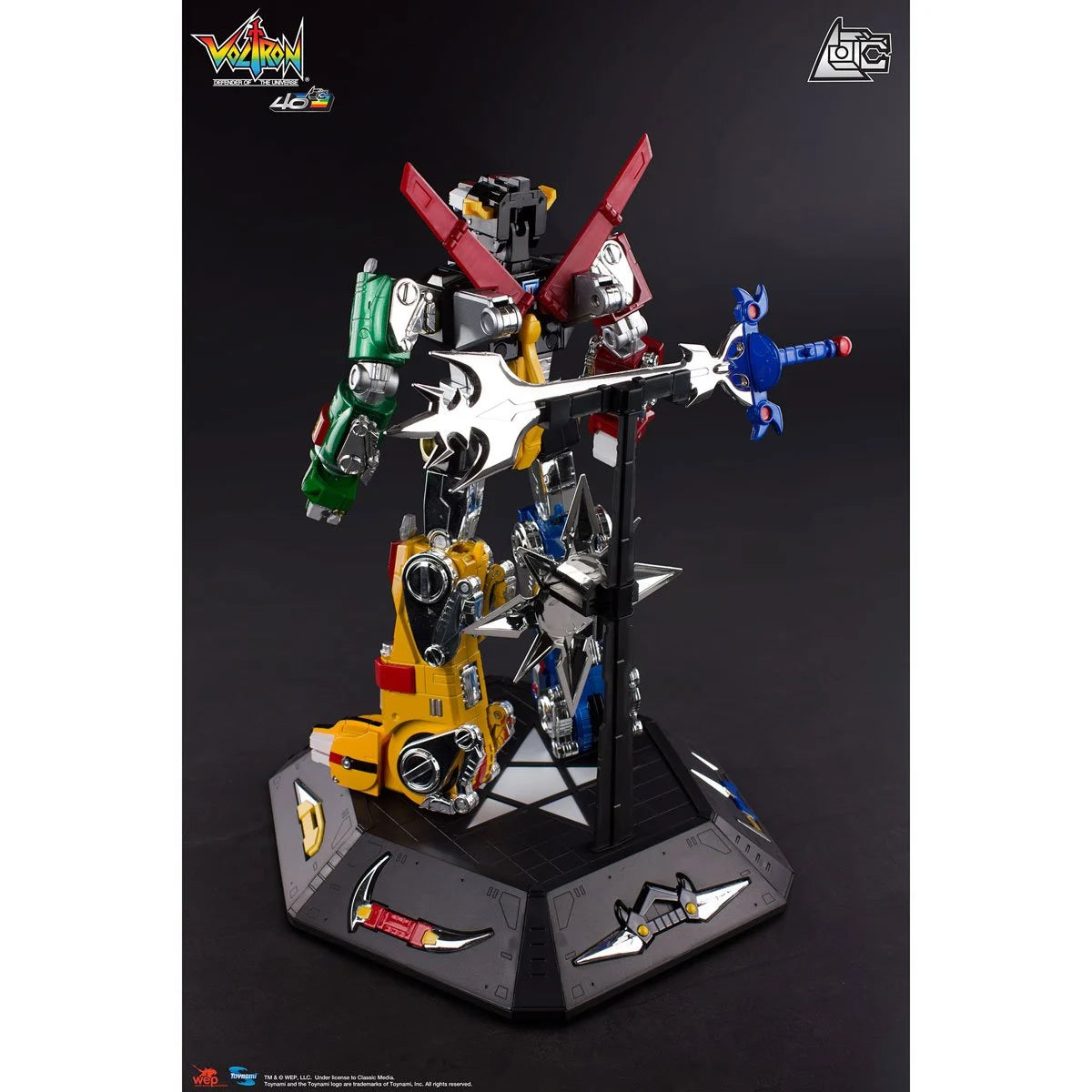 Voltron 40th Anniversary Gift Set with Light-Up Sound Base Toynami