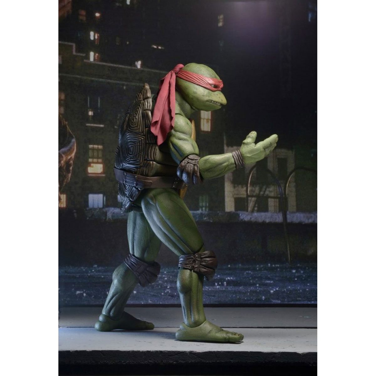 Teenage Mutant Ninja Turtles Movie 1990 Raphael 1:4 Scale Action Figure NECA