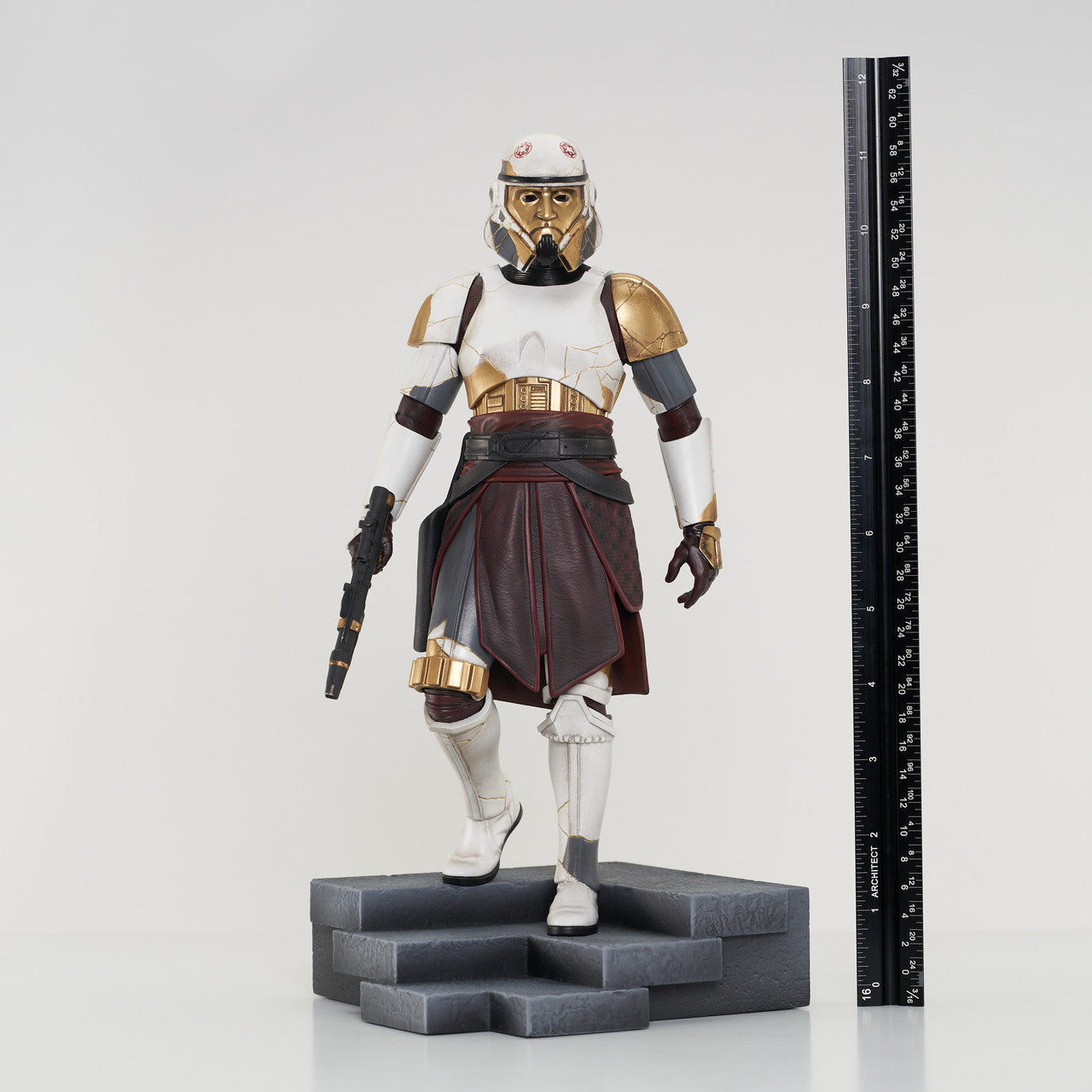 Star Wars Premier Collection Ahsoka Enoch Statue Gentle Giant