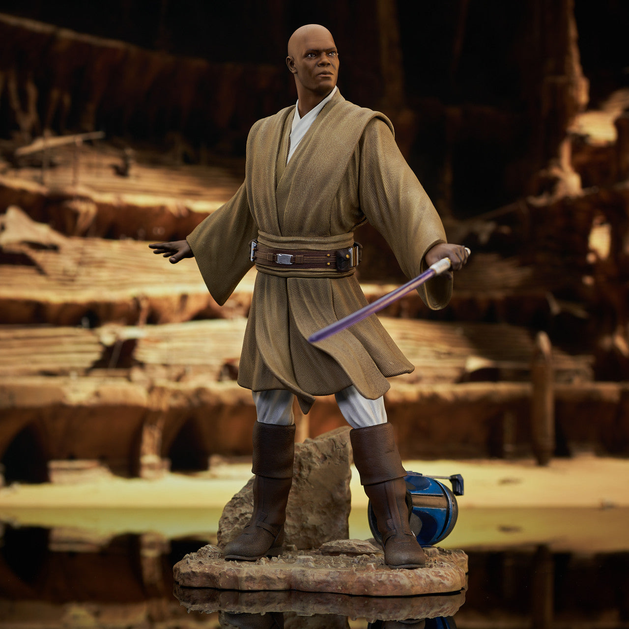 Star Wars: Attack of the Clones Mace Windu Premier Collection 1:7 Scale Statue Gentle Giant