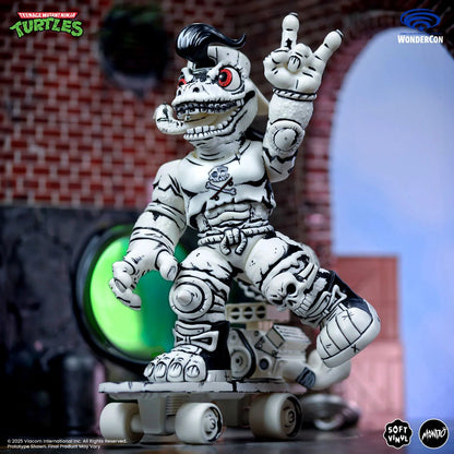 Teenage Mutant Ninja Turtles Mondo Gecko Mirage Variant Soft Vinyl Figure - WonderCon Exclusive